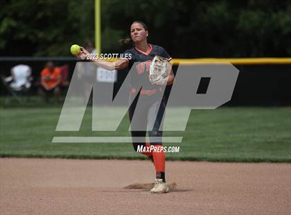 Thumbnail 2 in South Webster vs Portsmouth West (OHSAA D3 Regional Semifinal) photogallery.