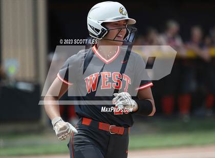 Thumbnail 3 in South Webster vs Portsmouth West (OHSAA D3 Regional Semifinal) photogallery.