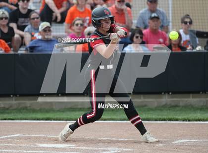Thumbnail 3 in South Webster vs Portsmouth West (OHSAA D3 Regional Semifinal) photogallery.