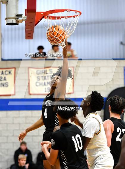 Thumbnail 2 in St. Petersburg vs Winterhaven (Sunbash Tournament) photogallery.