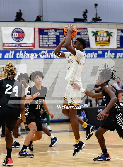 Thumbnail 1 in St. Petersburg vs Winterhaven (Sunbash Tournament) photogallery.