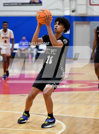 Thumbnail 1 in St. Petersburg vs Winterhaven (Sunbash Tournament) photogallery.