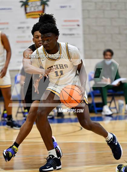Thumbnail 2 in St. Petersburg vs Winterhaven (Sunbash Tournament) photogallery.