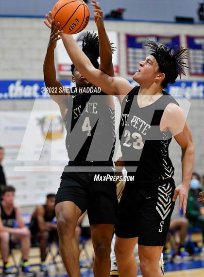 Thumbnail 2 in St. Petersburg vs Winterhaven (Sunbash Tournament) photogallery.