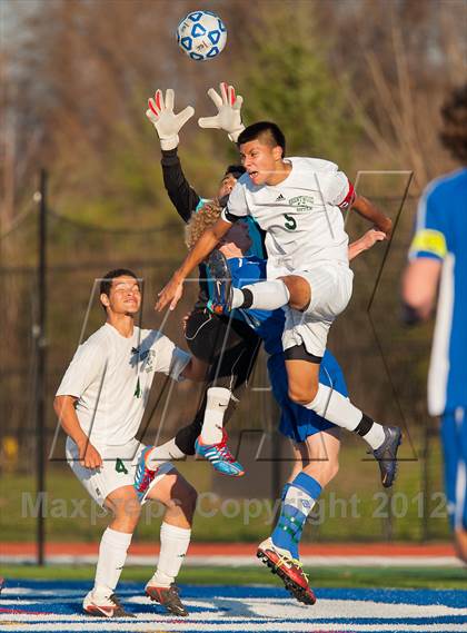 Thumbnail 2 in Brentwood v Webster Schroeder (NYSPHSAA Class AA Semifinal) photogallery.