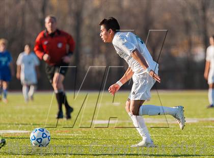 Thumbnail 2 in Brentwood v Webster Schroeder (NYSPHSAA Class AA Semifinal) photogallery.