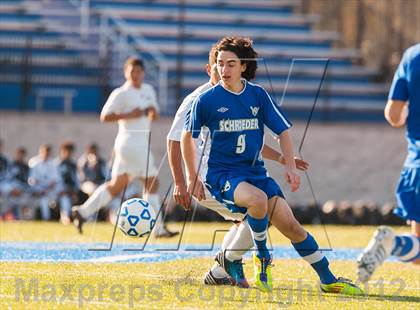 Thumbnail 3 in Brentwood v Webster Schroeder (NYSPHSAA Class AA Semifinal) photogallery.