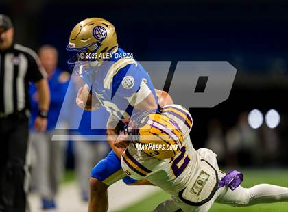 Thumbnail 3 in Alamo Heights vs Pieper (UIL 5A D2 reginal football playoff) photogallery.