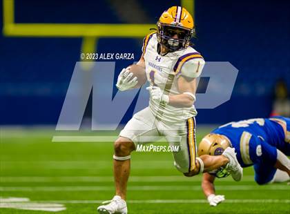 Thumbnail 1 in Alamo Heights vs Pieper (UIL 5A D2 reginal football playoff) photogallery.