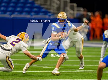 Thumbnail 3 in Alamo Heights vs Pieper (UIL 5A D2 reginal football playoff) photogallery.