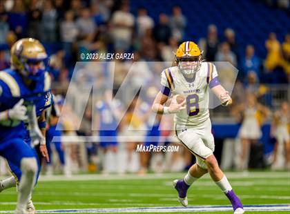 Thumbnail 2 in Alamo Heights vs Pieper (UIL 5A D2 reginal football playoff) photogallery.