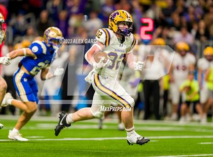 Thumbnail 3 in Alamo Heights vs Pieper (UIL 5A D2 reginal football playoff) photogallery.