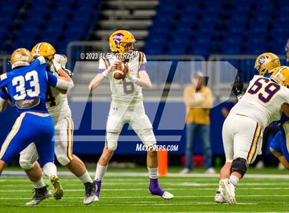 Thumbnail 2 in Alamo Heights vs Pieper (UIL 5A D2 reginal football playoff) photogallery.