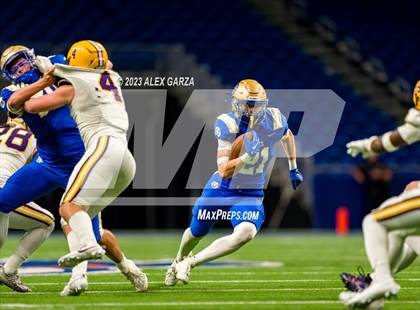 Thumbnail 2 in Alamo Heights vs Pieper (UIL 5A D2 reginal football playoff) photogallery.