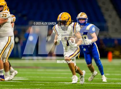 Thumbnail 3 in Alamo Heights vs Pieper (UIL 5A D2 reginal football playoff) photogallery.