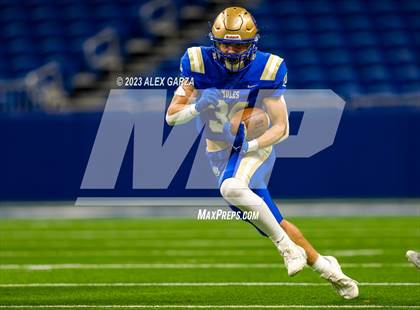 Thumbnail 2 in Alamo Heights vs Pieper (UIL 5A D2 reginal football playoff) photogallery.