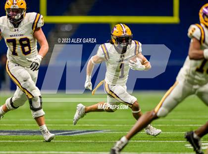 Thumbnail 1 in Alamo Heights vs Pieper (UIL 5A D2 reginal football playoff) photogallery.