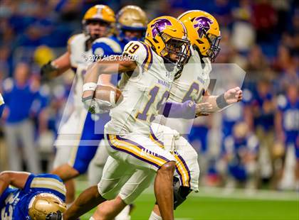 Thumbnail 1 in Alamo Heights vs Pieper (UIL 5A D2 reginal football playoff) photogallery.