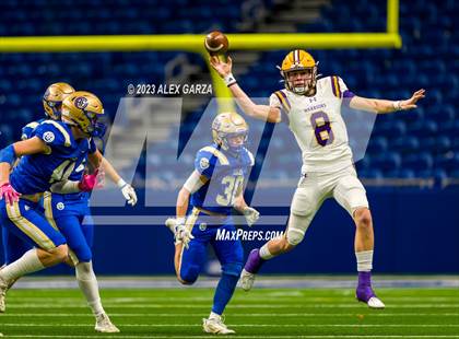 Thumbnail 1 in Alamo Heights vs Pieper (UIL 5A D2 reginal football playoff) photogallery.