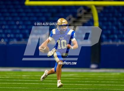 Thumbnail 3 in Alamo Heights vs Pieper (UIL 5A D2 reginal football playoff) photogallery.