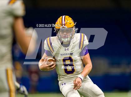 Thumbnail 3 in Alamo Heights vs Pieper (UIL 5A D2 reginal football playoff) photogallery.