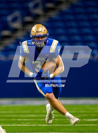 Thumbnail 2 in Alamo Heights vs Pieper (UIL 5A D2 reginal football playoff) photogallery.