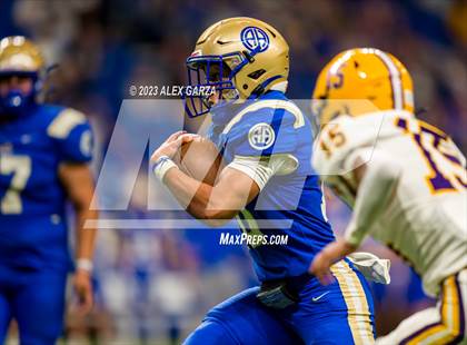Thumbnail 3 in Alamo Heights vs Pieper (UIL 5A D2 reginal football playoff) photogallery.