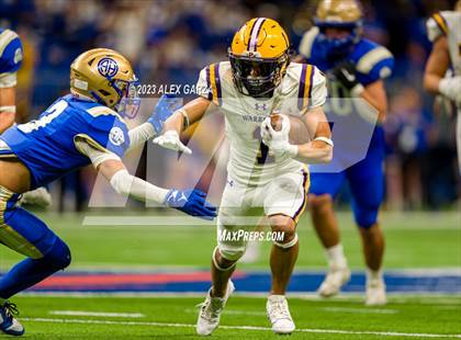 Thumbnail 2 in Alamo Heights vs Pieper (UIL 5A D2 reginal football playoff) photogallery.
