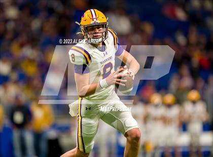Thumbnail 2 in Alamo Heights vs Pieper (UIL 5A D2 reginal football playoff) photogallery.