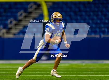 Thumbnail 1 in Alamo Heights vs Pieper (UIL 5A D2 reginal football playoff) photogallery.