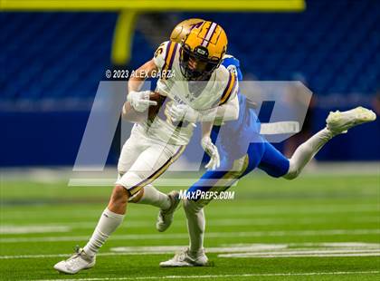 Thumbnail 1 in Alamo Heights vs Pieper (UIL 5A D2 reginal football playoff) photogallery.