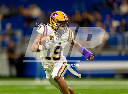 Thumbnail 3 in Alamo Heights vs Pieper (UIL 5A D2 reginal football playoff) photogallery.