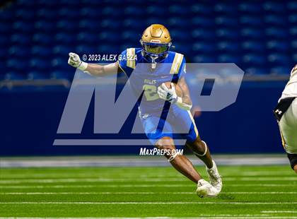 Thumbnail 2 in Alamo Heights vs Pieper (UIL 5A D2 reginal football playoff) photogallery.