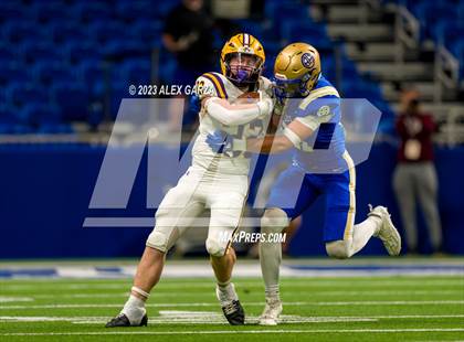Thumbnail 1 in Alamo Heights vs Pieper (UIL 5A D2 reginal football playoff) photogallery.