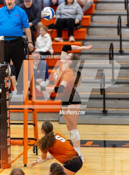 Thumbnail 3 in South Lyon East @ Northville (MHSAA Division 1 District 23 Semifinal) photogallery.