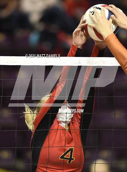 Thumbnail 1 in Mead @ Coronado (CHSAA 4A Playoff) photogallery.