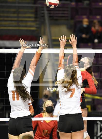 Thumbnail 3 in Mead @ Coronado (CHSAA 4A Playoff) photogallery.