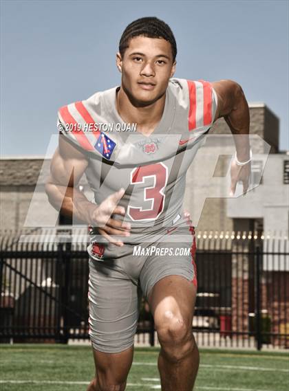 Thumbnail 3 in Mater Dei (Preseason Photo Shoot) photogallery.