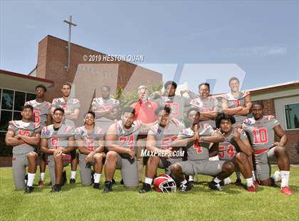 Thumbnail 1 in Mater Dei (Preseason Photo Shoot) photogallery.
