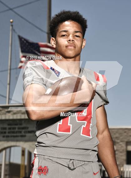 Thumbnail 2 in Mater Dei (Preseason Photo Shoot) photogallery.
