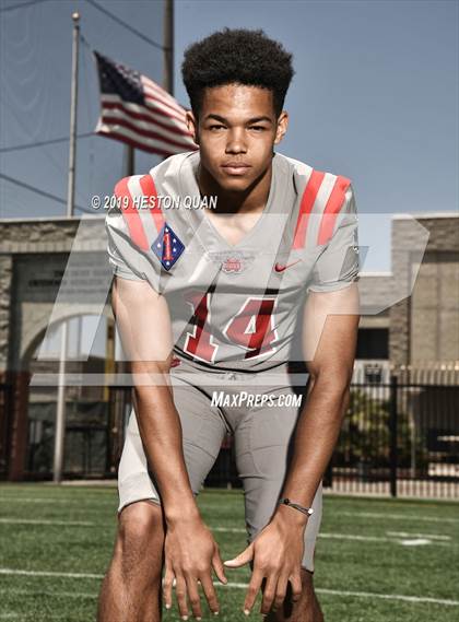 Thumbnail 3 in Mater Dei (Preseason Photo Shoot) photogallery.