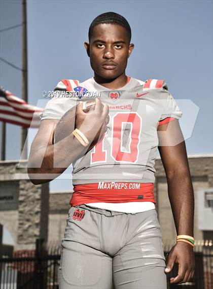 Thumbnail 3 in Mater Dei (Preseason Photo Shoot) photogallery.