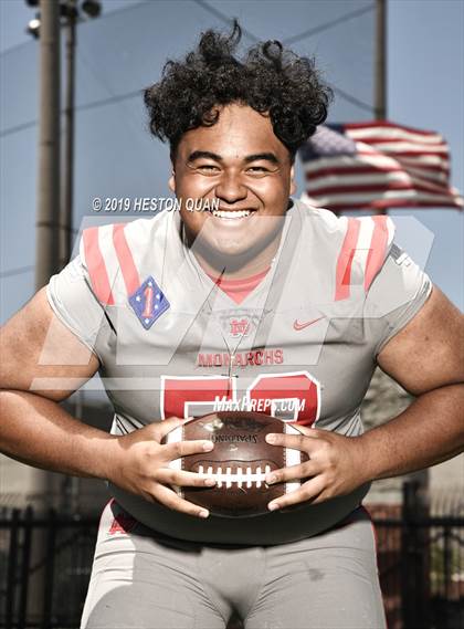 Thumbnail 1 in Mater Dei (Preseason Photo Shoot) photogallery.