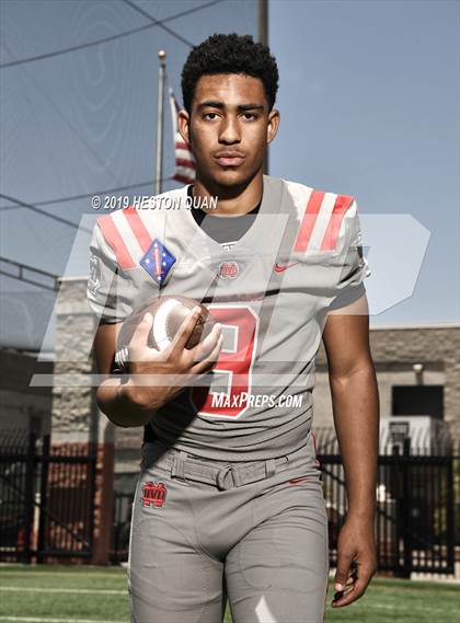 Thumbnail 1 in Mater Dei (Preseason Photo Shoot) photogallery.