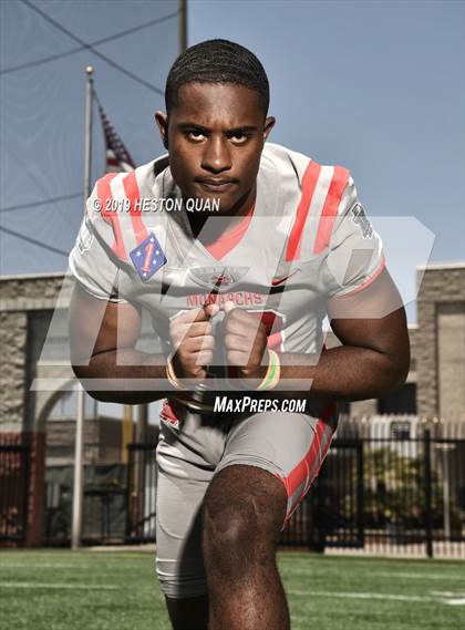 Thumbnail 1 in Mater Dei (Preseason Photo Shoot) photogallery.