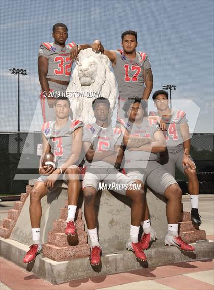 Thumbnail 2 in Mater Dei (Preseason Photo Shoot) photogallery.