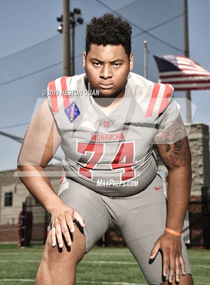 Thumbnail 1 in Mater Dei (Preseason Photo Shoot) photogallery.