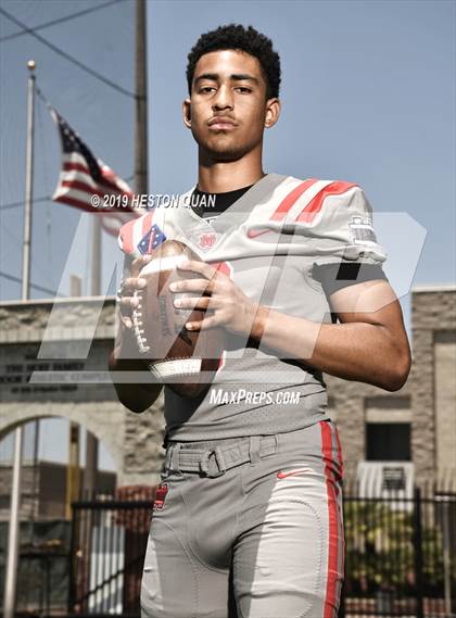 Thumbnail 1 in Mater Dei (Preseason Photo Shoot) photogallery.
