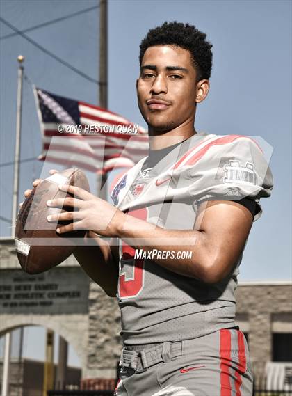 Thumbnail 2 in Mater Dei (Preseason Photo Shoot) photogallery.