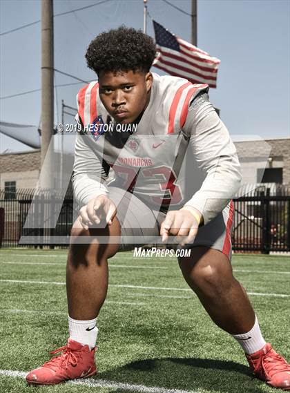 Thumbnail 1 in Mater Dei (Preseason Photo Shoot) photogallery.